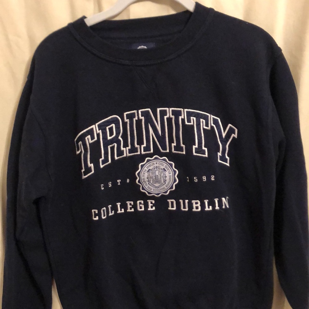 VINTAGE Trinity college sweatshirt🦋